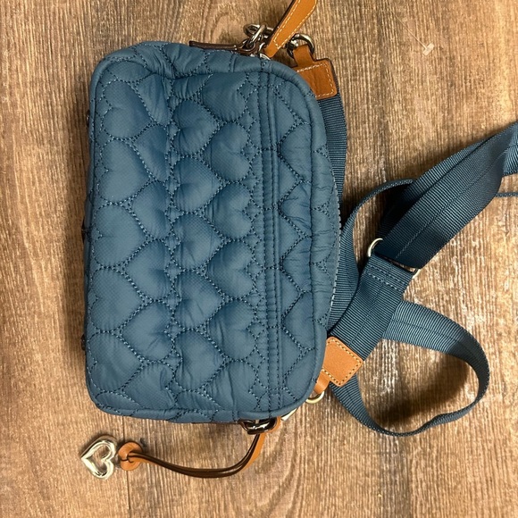 Brighton Kira Heart bag MINT/NEW condition- smaller crossbody beautiful blue - Picture 3 of 12